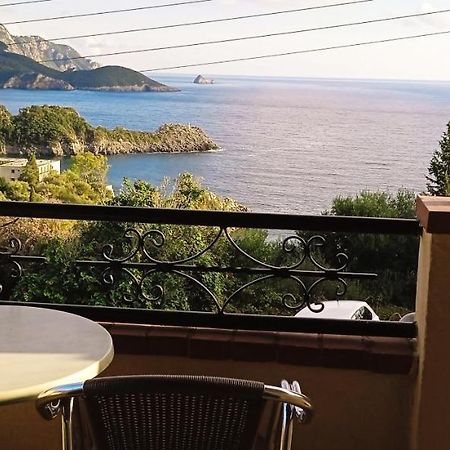 Vassilis Apartments パレオカストリッツア エクステリア 写真