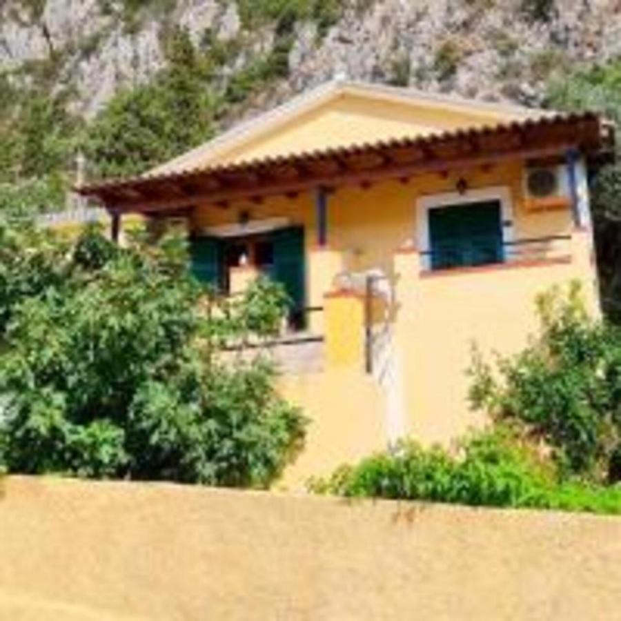 Vassilis Apartments パレオカストリッツア エクステリア 写真
