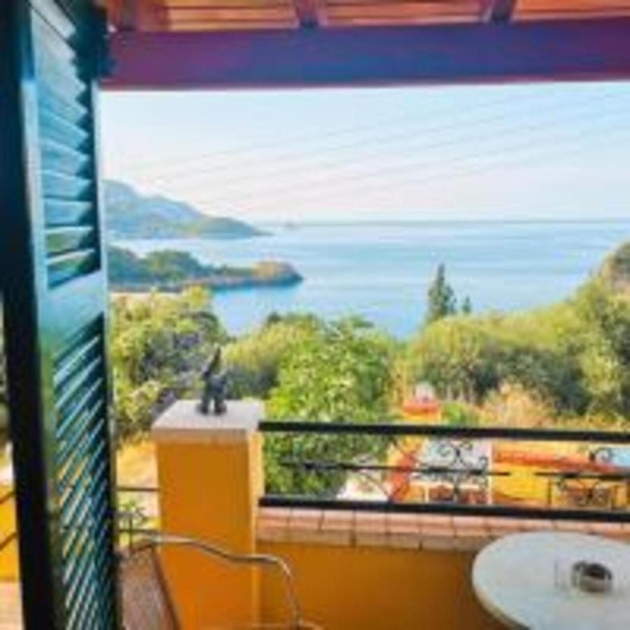 Vassilis Apartments パレオカストリッツア エクステリア 写真